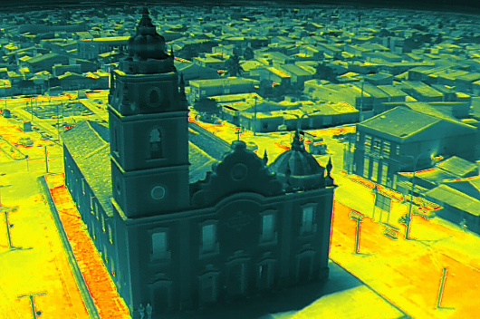 Foto termográfica do município de Aracati, com destaque para a Igreja do Nosso Senhor do Bonfim