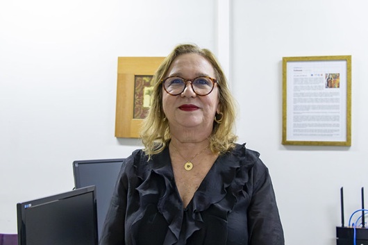 Fotografia da professora Márcia Machado (Foto: Guilherme Silva/UFC)