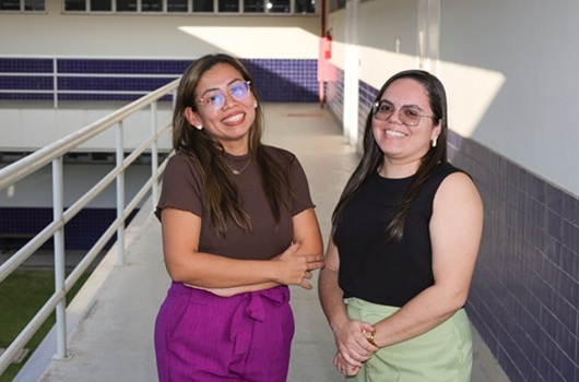 Fotografias das professoras Anna Beatriz Marques e Valéria Pinheiro